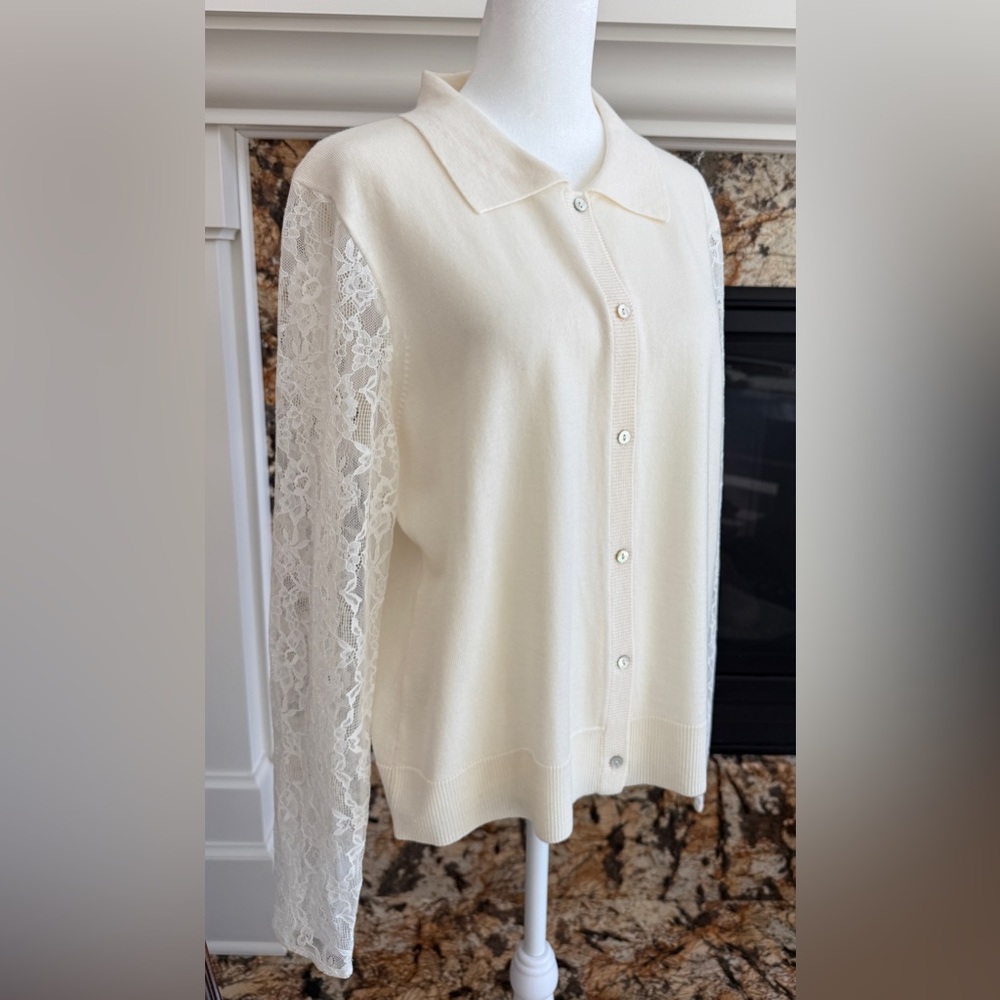 Elie Tahari XL 100% Merino Wool Cream Cardigan with Lace Sleeve.